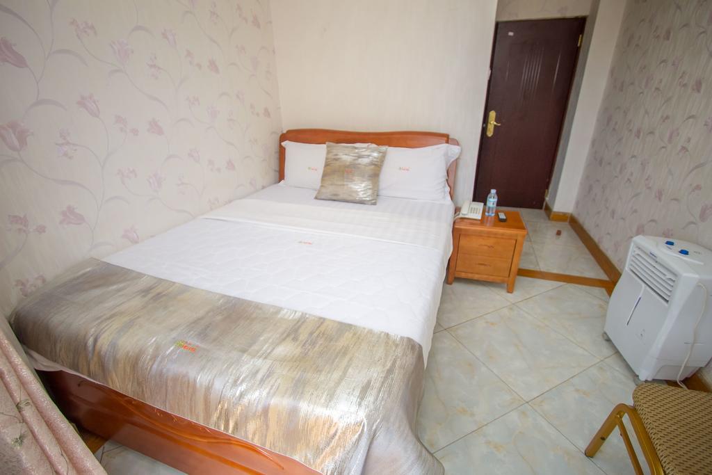 Sal'S Boutique Hotel 坎帕拉 外观 照片